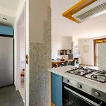 Afrodite موندراغوني
